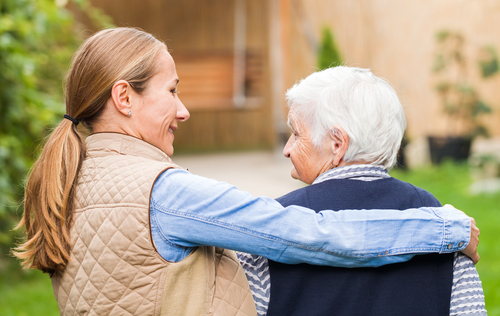  7 Tips For Caring For Someone With Dementia