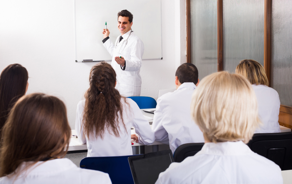  Pre-Med Majors: How to Best Prepare for Medical School