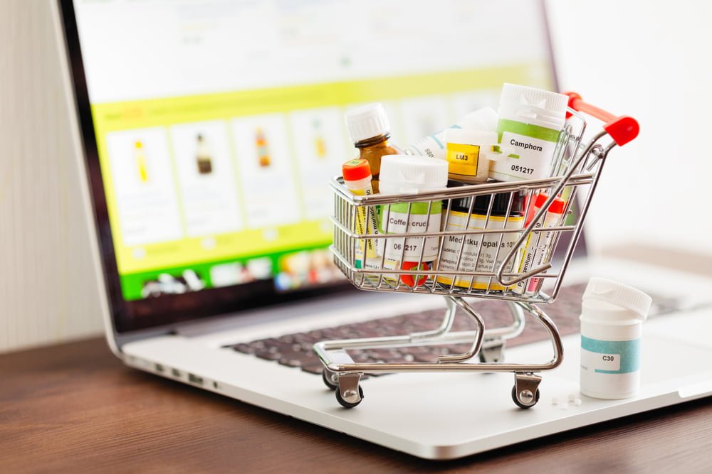 Guide to the Benefits of Ordering Medicine Online