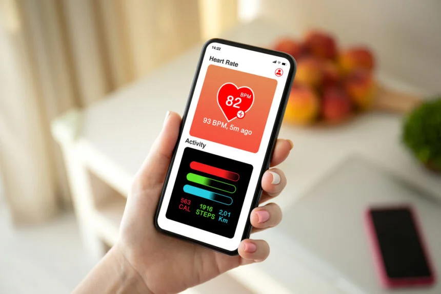 5 Tech Apps and Gadgets to Maintain Your Health Connectivity