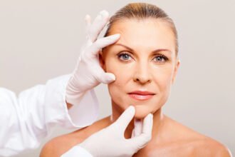 find plastic surgeon