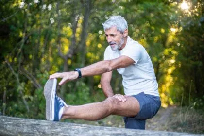 Dehydration Poses Serious Risks For Older Adults